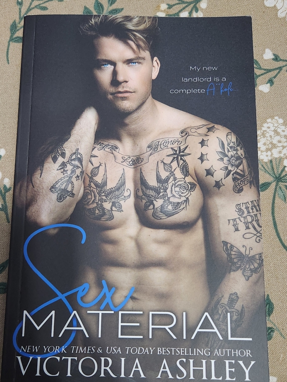 Sex materal/ spicy romance🥵